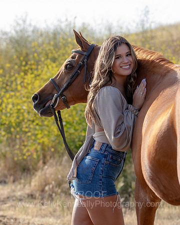 2022SeniorKate_0063