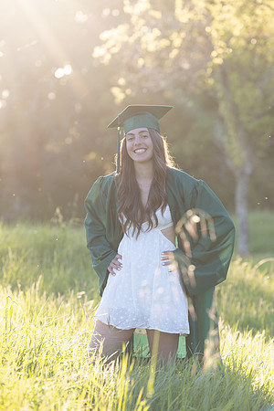 SeniorHannah24_Spring_0539