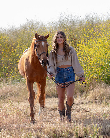 2022SeniorKate_0053