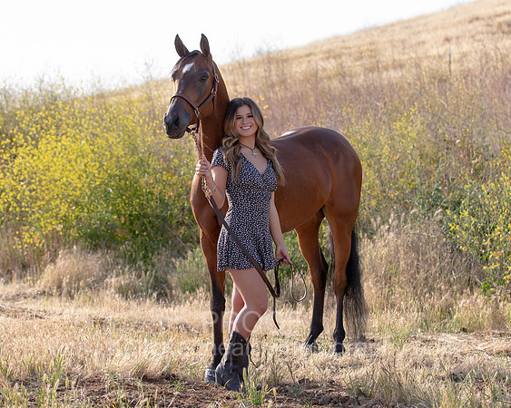 2022SeniorKate_0190