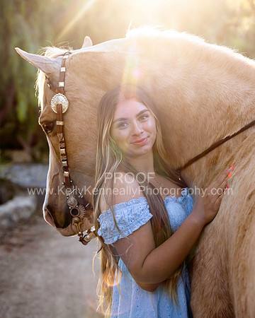 2025Senior_MartiAnn_0140