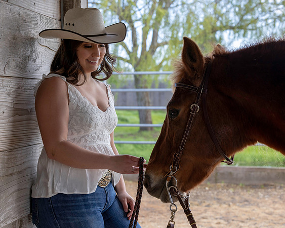 2023SeniorBella_0403