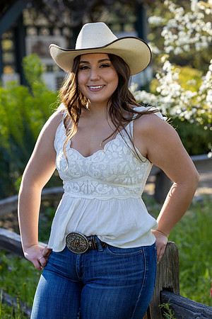 2023SeniorBella_0882