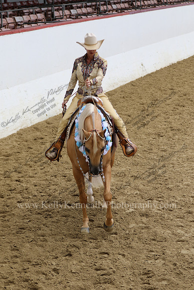 R2CH23_Fri_Deb_0400