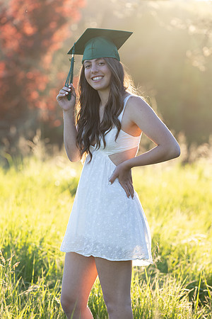 SeniorHannah24_Spring_0594