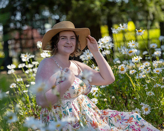 2023SeniorGrace_0035