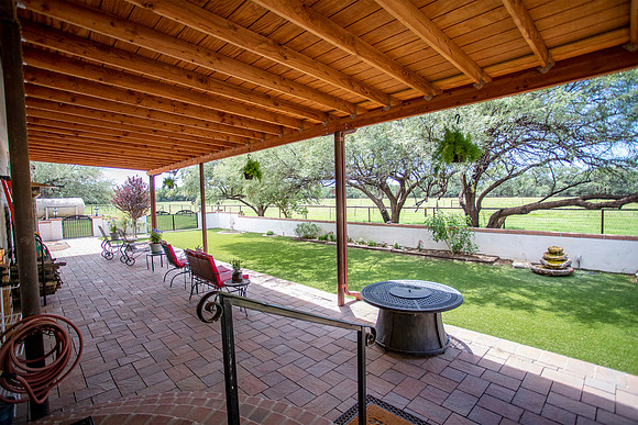 RS_MainHouse_Backyard_0502