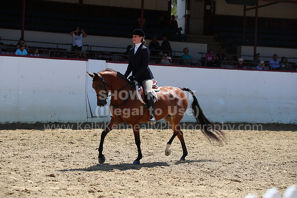 R221_CH_8359