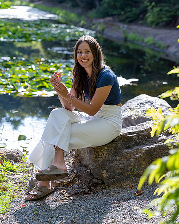 Senior24HannahE_3380