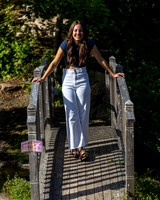 Senior24HannahE_3424