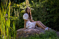Senior24HannahE_3520