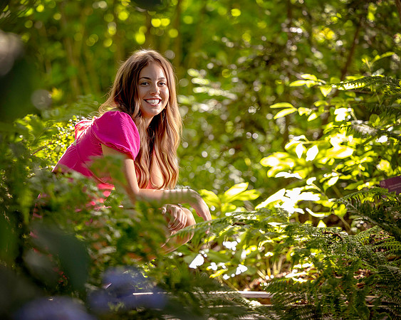 Senior24HannahE_3674
