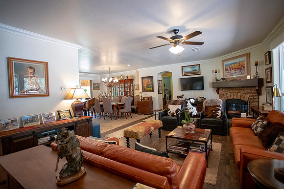 RS_MainHouse_LRoom_0524