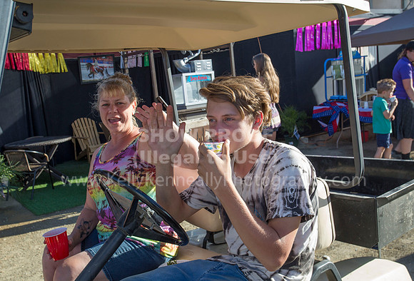 R318_BarnParty_1891