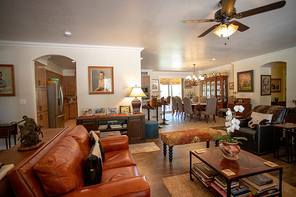 RS_MainHouse_LRoom_0526
