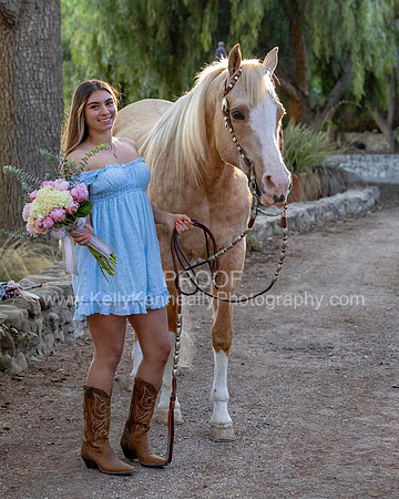 2025Senior_MartiAnn_0194