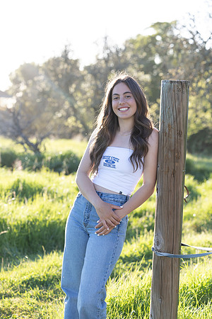SeniorHannah24_Spring_0305