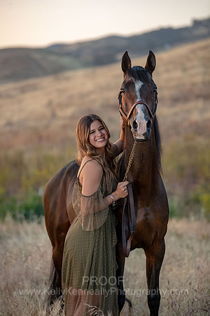 2022SeniorKate_0514