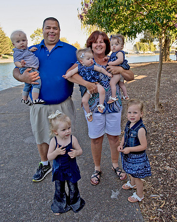 CrestaExtendedFamily_5377