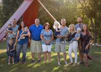 CrestaExtendedFamily_5232