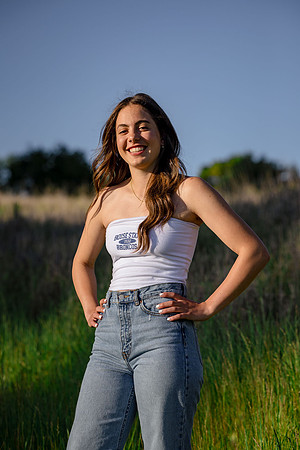 SeniorHannah24_Spring_0094
