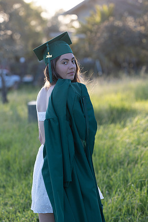 SeniorHannah24_Spring_0450