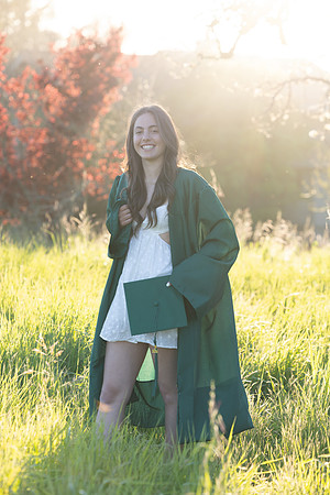 SeniorHannah24_Spring_0573