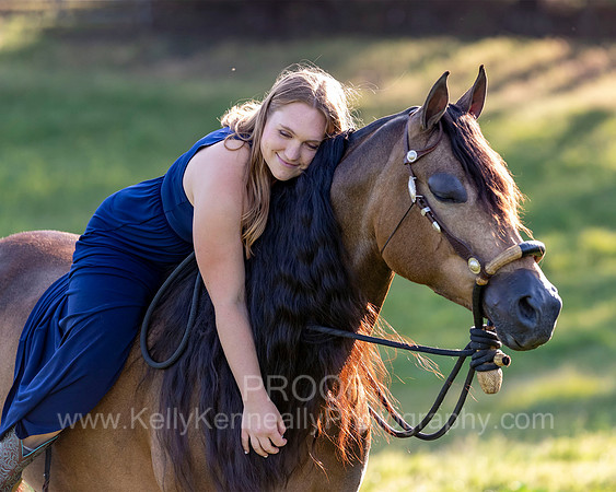 UCDavisGrad22_Megan_0401