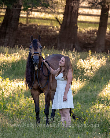 UCDavisGrad22_Megan_0686