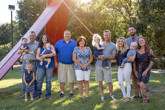 CrestaExtendedFamily_5238