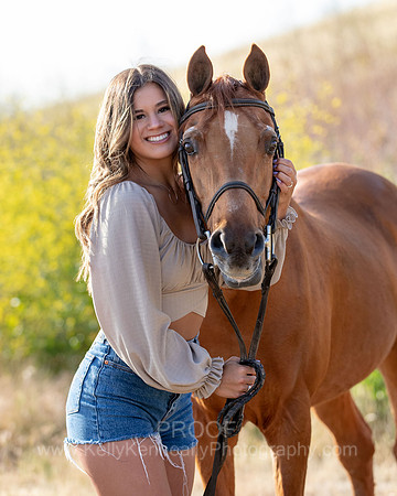 2022SeniorKate_0043