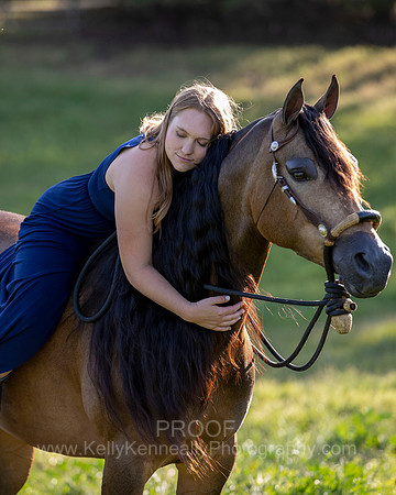 UCDavisGrad22_Megan_0407
