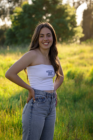 SeniorHannah24_Spring_0059